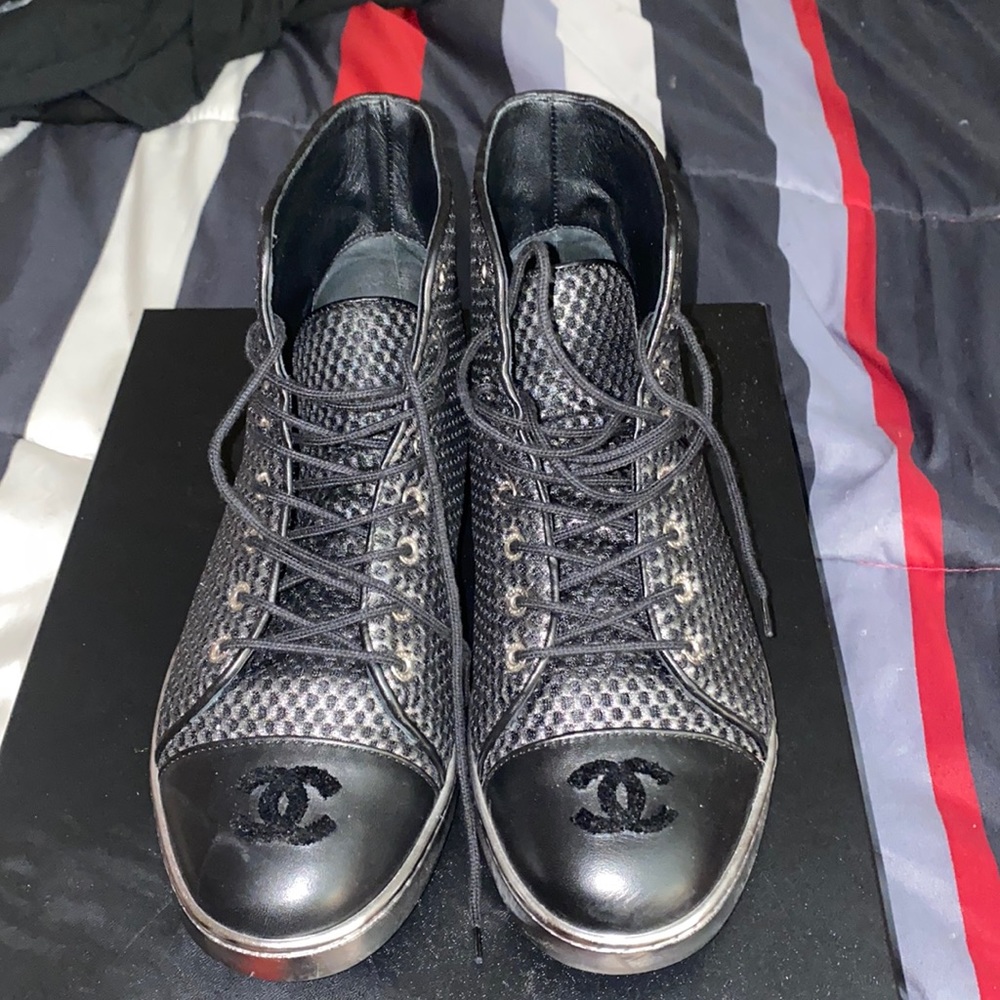 Chanel hip top sneaker
